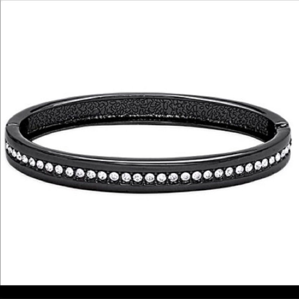 Premier Designs Striking bracelet NWOT